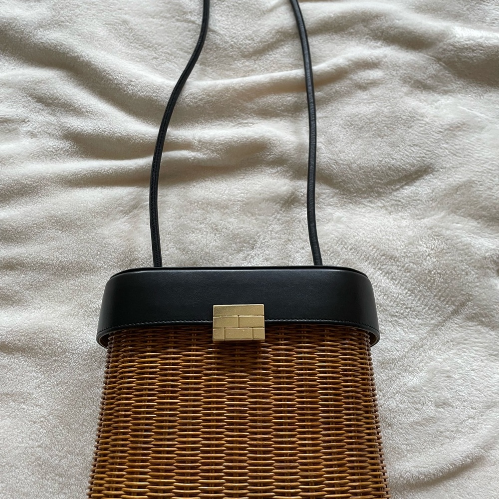 Frame Wicker crossbody bag
